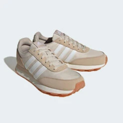 ADIDAS DAMESSNEAKERS RUN 60s 3.0 BEIGE -ShoeFlex Verkoopwinkel damessneakers run 60s 30 beige 1